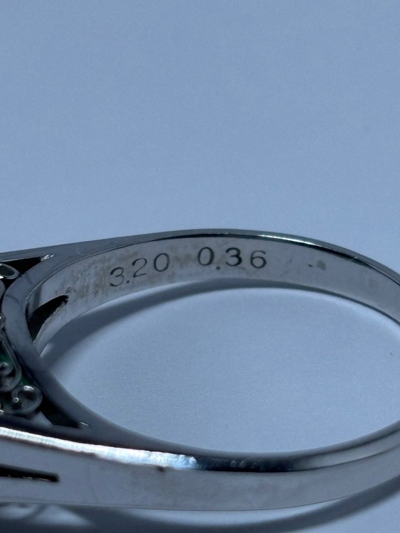 3.20ct 0.36（宝石）の商品画像 - 査定依頼日：2026年8月31日 - 最高査定価格：80,000円