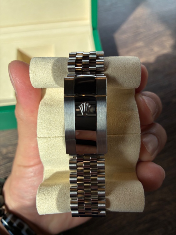 デイトジャスト　アズーロブルー（高級時計）の商品画像 - 査定依頼日：2026年4月13日 - 最高査定価格：2,480,000円