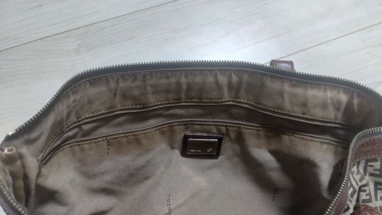 トートバック（ブランドバッグ）の商品画像 - 査定依頼日：2025年3月5日 - 最高査定価格：15,000円