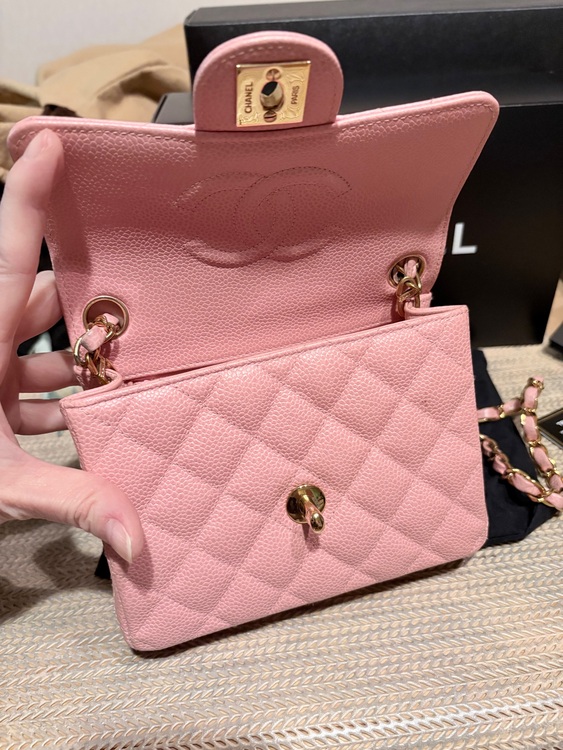 ミニマトラッセ（ブランドバッグ）の商品画像 - 査定依頼日：2025年11月19日 - 最高査定価格：900,000円