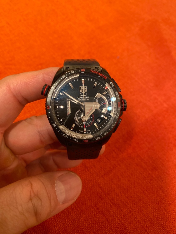 タグホイヤー　カレラ（高級時計）の商品画像 - 査定依頼日：2026年4月6日 - 最高査定価格：500,000円