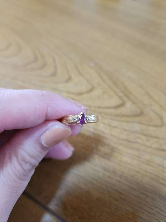 ルビーリング（金・貴金属）の商品画像 - 査定依頼日：2023年8月30日 - 最高査定価格：25,000円