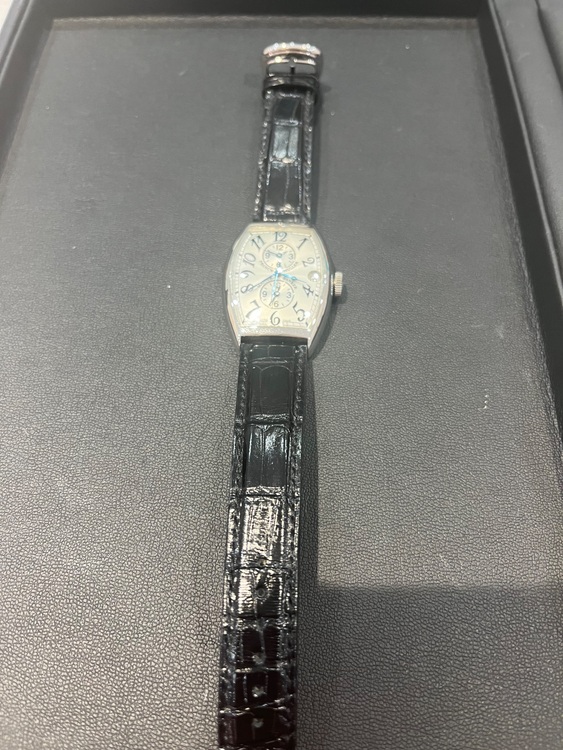 フランクミュラー トノウカーベックス 5850ma（高級時計）の商品画像 - 査定依頼日：2025年7月23日 - 最高査定価格：400,000円