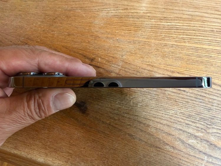 iPhone13pro（スマホ）の商品画像 - 査定依頼日：2026年6月17日 - 最高査定価格：48,000円