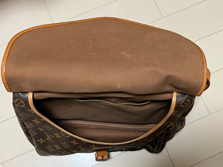 ソミュール35（ブランドバッグ）の商品画像 - 査定依頼日：2026年2月15日 - 最高査定価格：65,000円