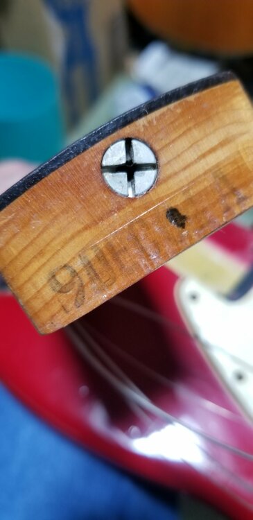 フェンダームスタング1964年（ピアノ・楽器・PA機材）の商品画像 - 査定依頼日：2026年4月14日 - 最高査定価格：300,000円