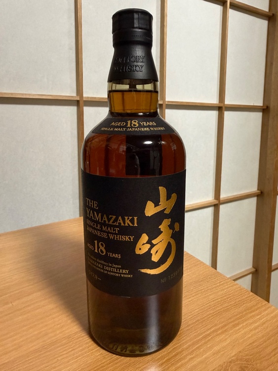 サントリー山崎18年（お酒）の商品画像 - 査定依頼日：2026年8月30日 - 最高査定価格：91,000円