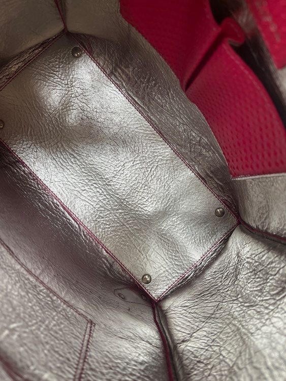 バレンシアガ  （ブランドバッグ）の商品画像 - 査定依頼日：2025年12月17日 - 最高査定価格：65,000円