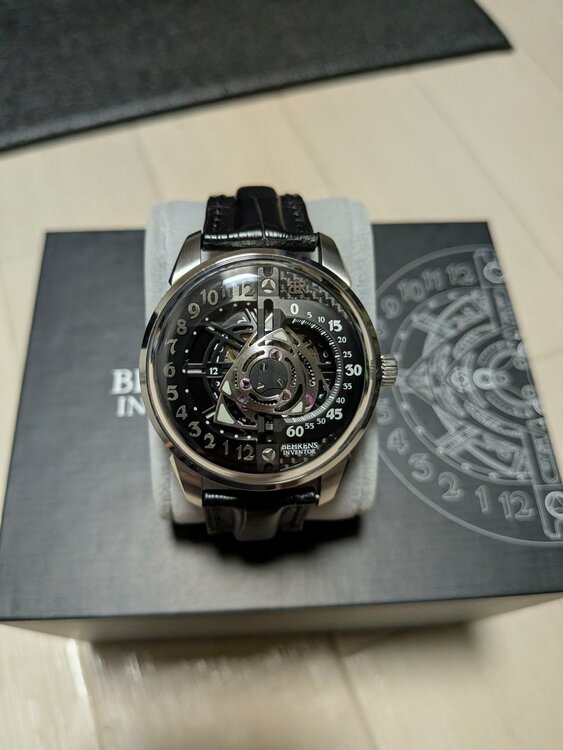 BEHRENS　ROTARY　BLACK（高級時計）の商品画像 - 査定依頼日：2026年2月9日 - 最高査定価格：300,000円