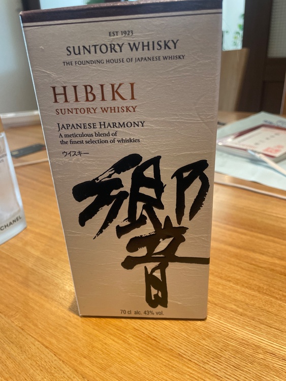 ウイスキー響（お酒）の商品画像 - 査定依頼日：2026年1月7日 - 最高査定価格：9,800円