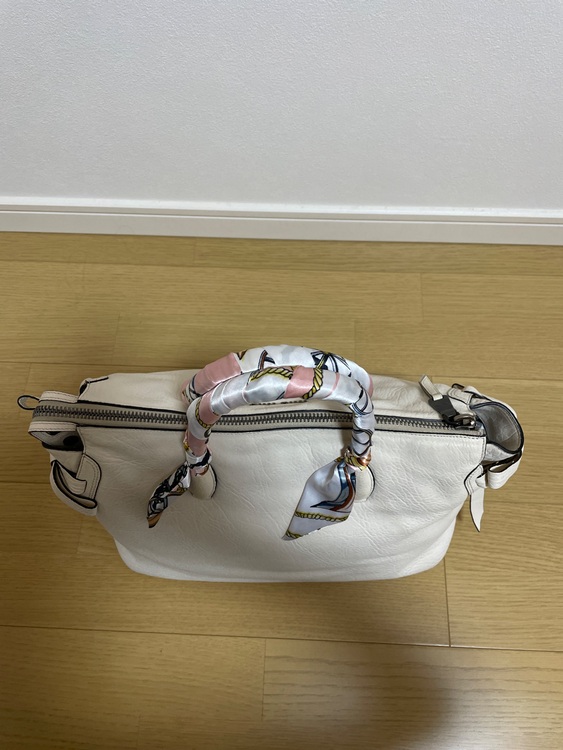 ミュウミュウ  （ブランドバッグ）の商品画像 - 査定依頼日：2025年9月14日 - 最高査定価格：30,000円