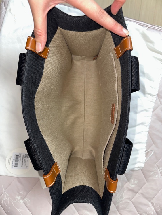 クロエリネン製WOODYウッディトートバッグ（ブランドバッグ）の商品画像 - 査定依頼日：2025年8月31日 - 最高査定価格：60,000円