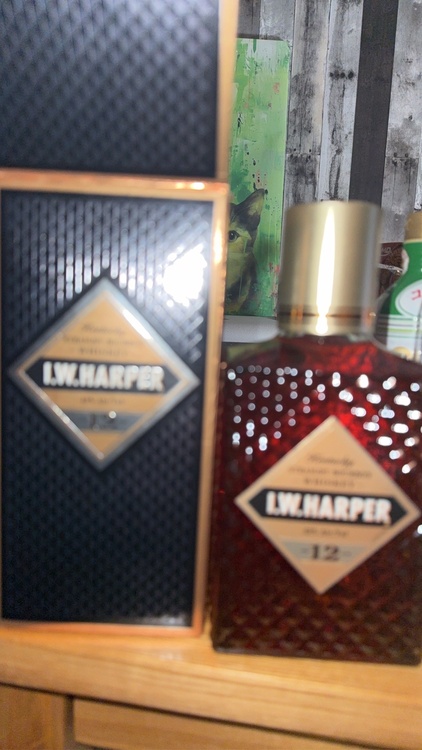 ウイスキー ＩＷハーパー （お酒）の商品画像 - 査定依頼日：2026年2月10日 - 最高査定価格：4,000円
