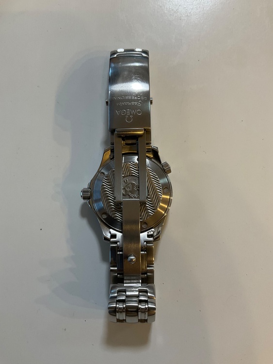 オメガ シーマスター PROFESSIONAL 300（高級時計）の商品画像 - 査定依頼日：2025年11月9日 - 最高査定価格：235,000円