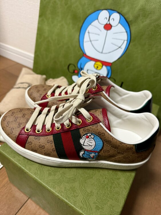 スニーカー（ブランド財布・小物）の商品画像 - 査定依頼日：2025年4月14日 - 最高査定価格：20,000円