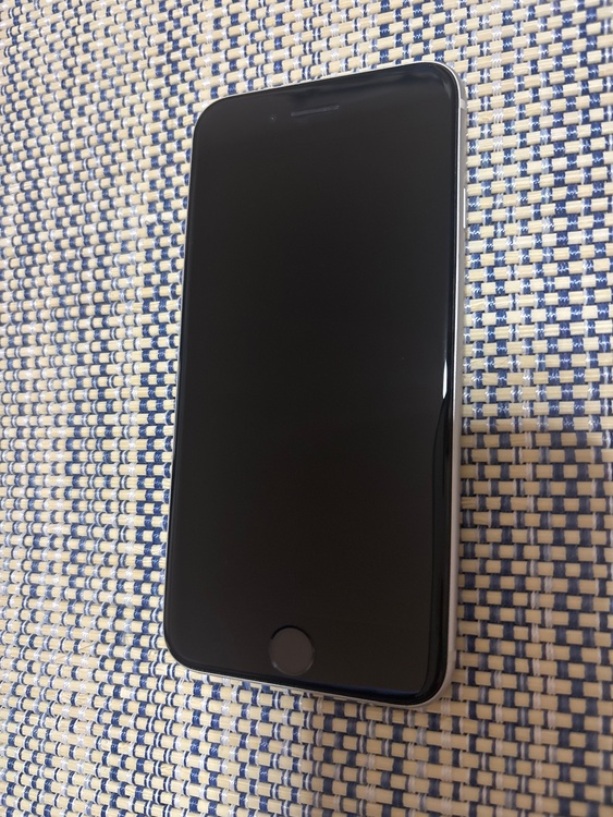 iPhone iPhone SE (第 3 世代) 256GB SIMフリー（スマホ）の商品画像 - 査定依頼日：2026年7月16日 - 最高査定価格：25,000円