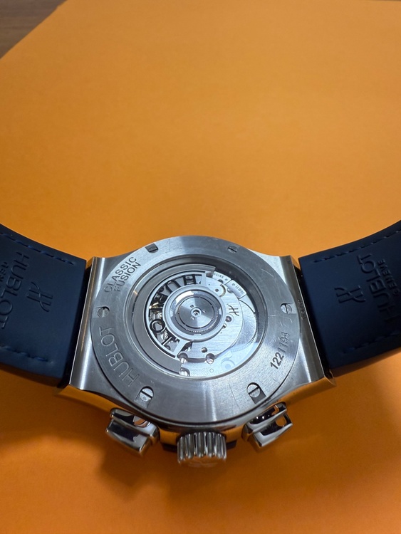 ウブロ クラシックフュージョン （高級時計）の商品画像 - 査定依頼日：2026年2月16日 - 最高査定価格：750,000円