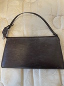 エピアクセサリーポーチ（ブランド財布・小物）の商品画像 - 査定依頼日：2025年11月16日 - 最高査定価格：17,000円