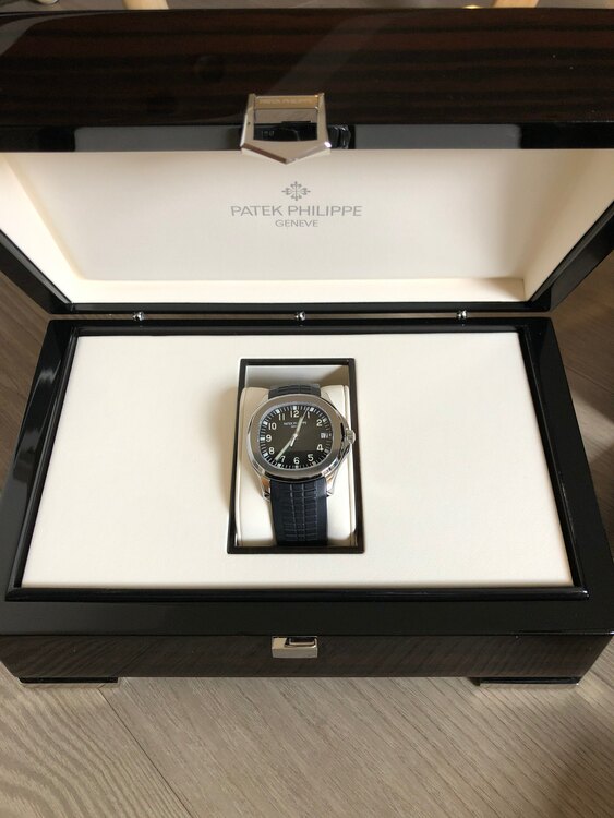 パテックフィリップ アクアノート 5167A-00（高級時計）の商品画像 - 査定依頼日：2025年4月17日 - 最高査定価格：8,000,000円