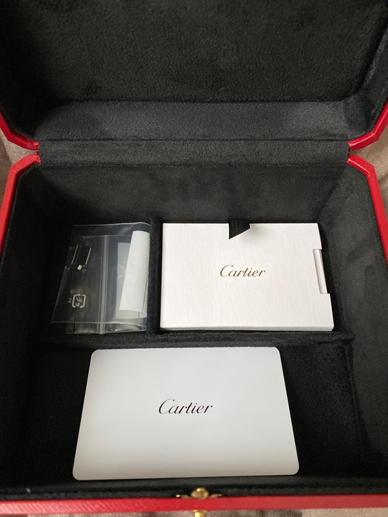 カルティエ タンク WSTA006（高級時計）の商品画像 - 査定依頼日：2025年10月26日 - 最高査定価格：480,000円