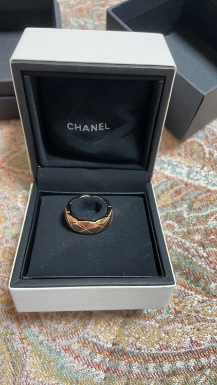 シャネル　ココクラッシュ　ミディアム（金・貴金属）の商品画像 - 査定依頼日：2023年6月10日 - 最高査定価格：265,000円