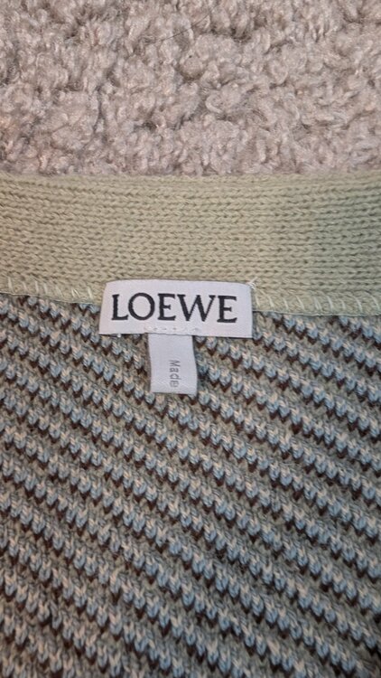 Anagram cardigan in wool and linen（古着・ファッション）の商品画像 - 査定依頼日：2026年1月12日 - 最高査定価格：100,000円