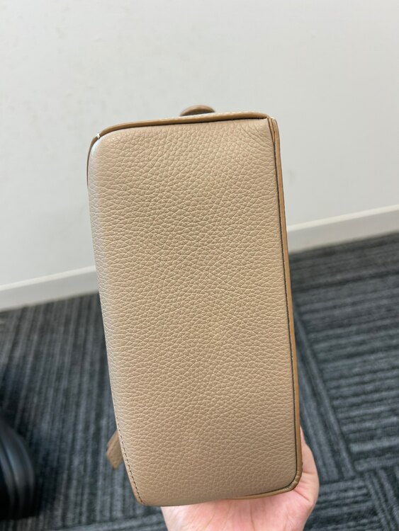 ロエベ puzzle ミニ（ブランドバッグ）の商品画像 - 査定依頼日：2025年4月29日 - 最高査定価格：230,000円