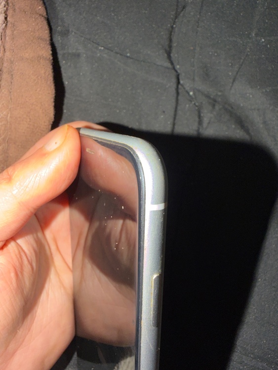 iPhoneXR 64GB docomo（スマホ）の商品画像 - 査定依頼日：2026年2月10日 - 最高査定価格：14,000円