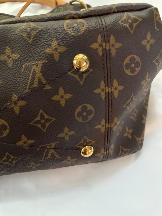 ルイヴィトン モノグラム （ブランドバッグ）の商品画像 - 査定依頼日：2025年10月6日 - 最高査定価格：175,000円