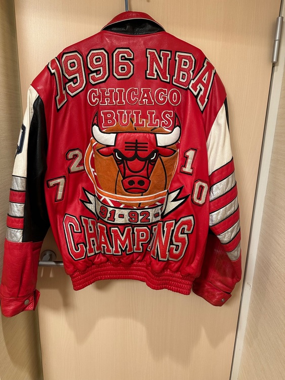 革ジャン（古着・ファッション）の商品画像 - 査定依頼日：2025年11月16日 - 最高査定価格：2,000円