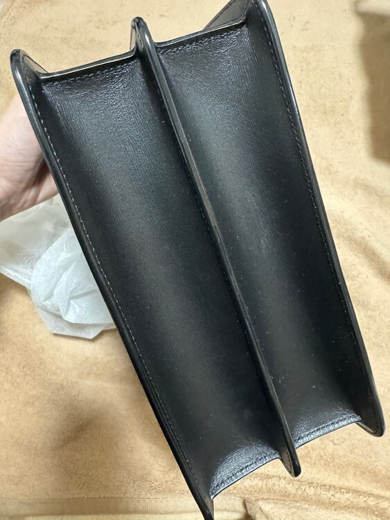 ヴァレクストラ  （ブランドバッグ）の商品画像 - 査定依頼日：2025年4月3日 - 最高査定価格：100,000円