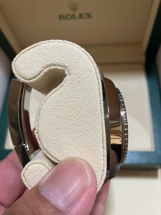 ロレックス サブマリーナー 126610LV（高級時計）の商品画像 - 査定依頼日：2025年12月10日 - 最高査定価格：2,330,000円