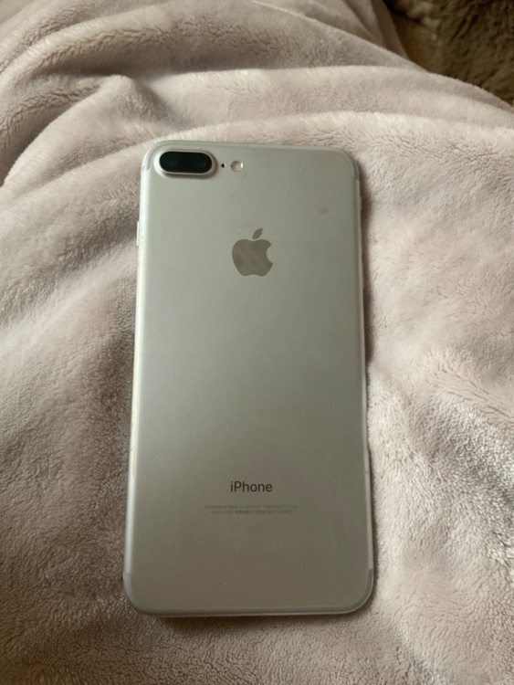 iPhone7 Plus 256GB SIMフリー（スマホ）の商品画像 - 査定依頼日：2026年1月26日 - 最高査定価格：4,500円