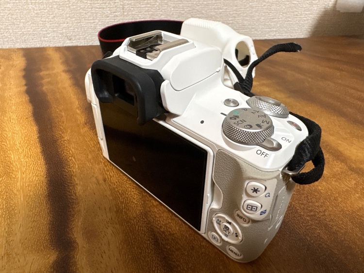 Canon kiss EOS M2（カメラ）の商品画像 - 査定依頼日：2026年7月29日 - 最高査定価格：75,000円
