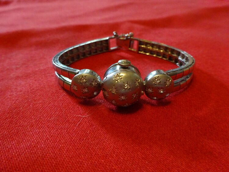 ロレックス その他 れでｌブレスレットタイプ　14Kの刻印（高級時計）の商品画像 - 査定依頼日：2025年10月18日 - 最高査定価格：750,000円