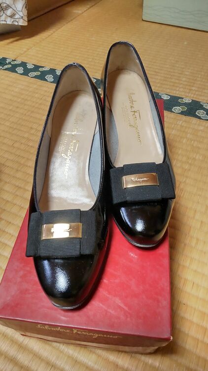 靴（ブランド財布・小物）の商品画像 - 査定依頼日：2025年10月5日 - 最高査定価格：5,000円