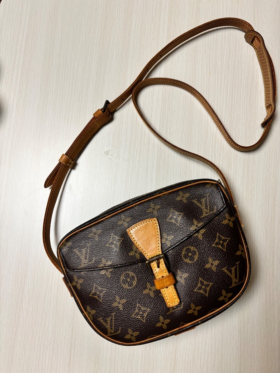 ルイヴィトン モノグラム （ブランドバッグ）の商品画像 - 査定依頼日：2025年12月30日 - 最高査定価格：50,000円