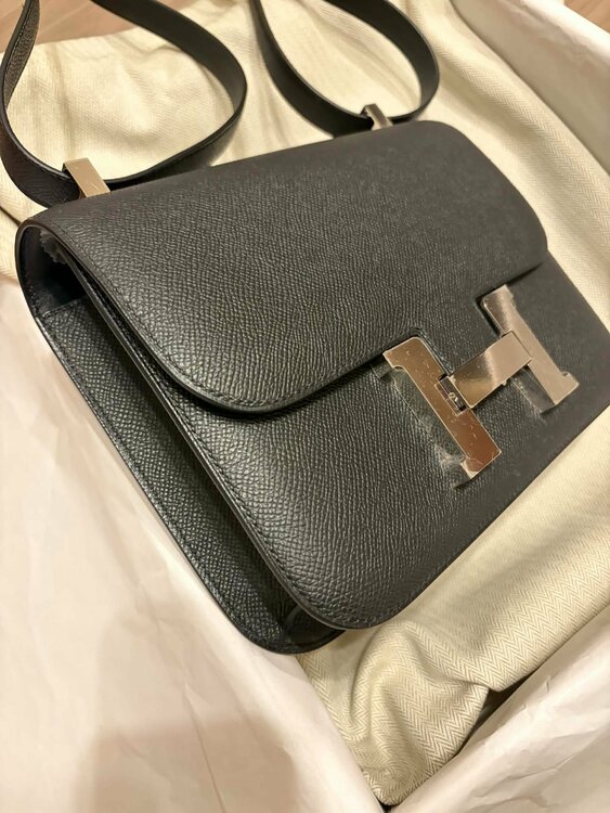 コンスタンス24（ブランドバッグ）の商品画像 - 査定依頼日：2026年3月31日 - 最高査定価格：1,920,000円