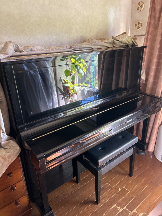 YAMAHA U300 ペダル3本　黒　製造番号5554987（ピアノ・楽器・PA機材）の商品画像 - 査定依頼日：2026年1月23日 - 最高査定価格：5,000円