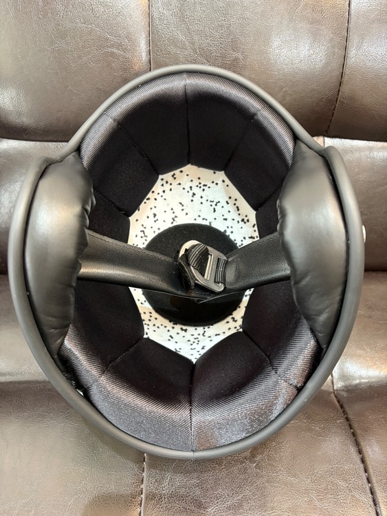 新品未使用品BELL 500-TXJ ジェットヘルメット　Sサイズ　アイボリー（バイク用品）の商品画像 - 査定依頼日：2025年11月7日 - 最高査定価格：15,000円