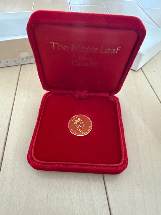 メイプルリーフ4/1（金・貴金属）の商品画像 - 査定依頼日：2026年3月19日 - 最高査定価格：100,000円
