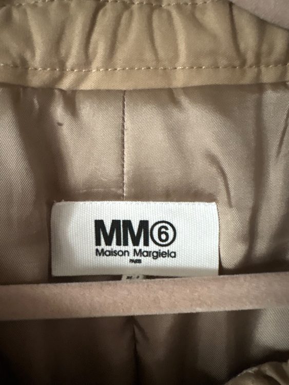 トレンチコート（古着・ファッション）の商品画像 - 査定依頼日：2025年11月10日 - 最高査定価格：8,000円