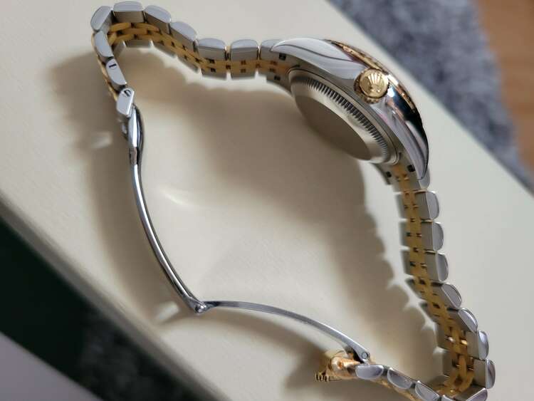 ロレックス デイトジャスト 279173 （高級時計）の商品画像 - 査定依頼日：2025年5月28日 - 最高査定価格：1,600,000円