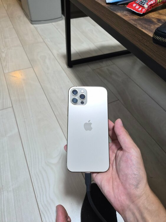 iPhone iPhone 12 Pro 128GB SIMフリー（スマホ）の商品画像 - 査定依頼日：2026年9月22日 - 最高査定価格：29,500円