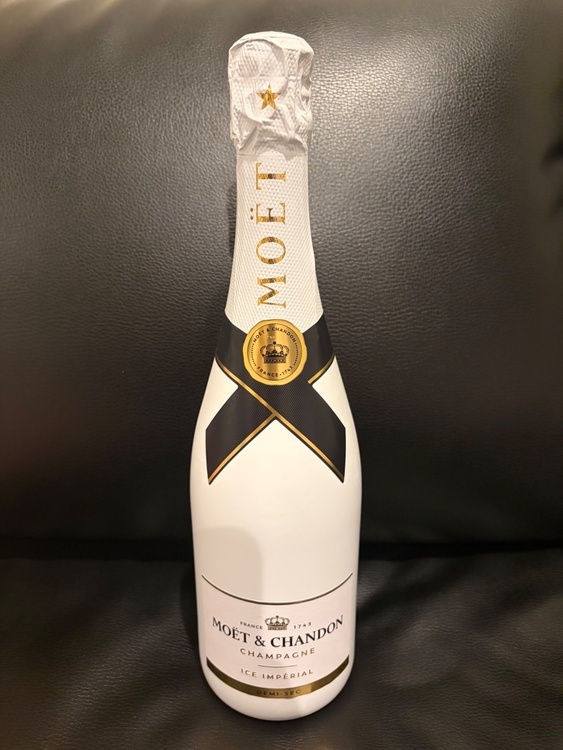 アイス　アンペリアル　750ml（お酒）の商品画像 - 査定依頼日：2026年4月24日 - 最高査定価格：5,000円