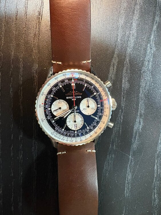 ブライトリング ナビタイマー AB0138（高級時計）の商品画像 - 査定依頼日：2025年4月24日 - 最高査定価格：750,000円