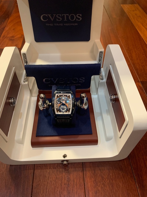 クストス　チャレンジシーライナー（高級時計）の商品画像 - 査定依頼日：2025年12月20日 - 最高査定価格：100,000円