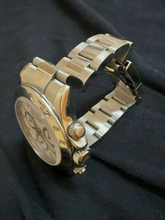 ロレックス デイトナ 116520（高級時計）の商品画像 - 査定依頼日：2025年6月25日 - 最高査定価格：3,000,000円