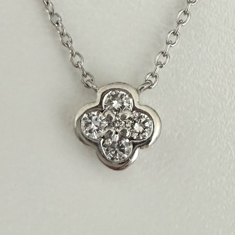 ヴァンドーム青山　プラチナ950 850 ダイヤ0.17ct ネックレス（金・貴金属）の商品画像 - 査定依頼日：2026年3月2日 - 最高査定価格：35,000円