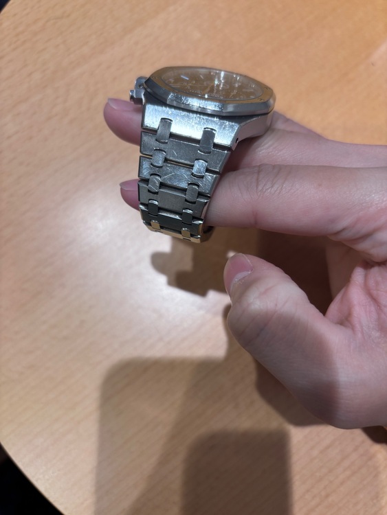 26320ST.OO.1220ST.01（高級時計）の商品画像 - 査定依頼日：2025年10月4日 - 最高査定価格：4,050,000円